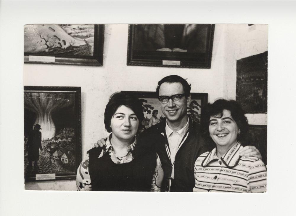 Refuseniks at non-conformist art exhibit, Leningrad, 1975